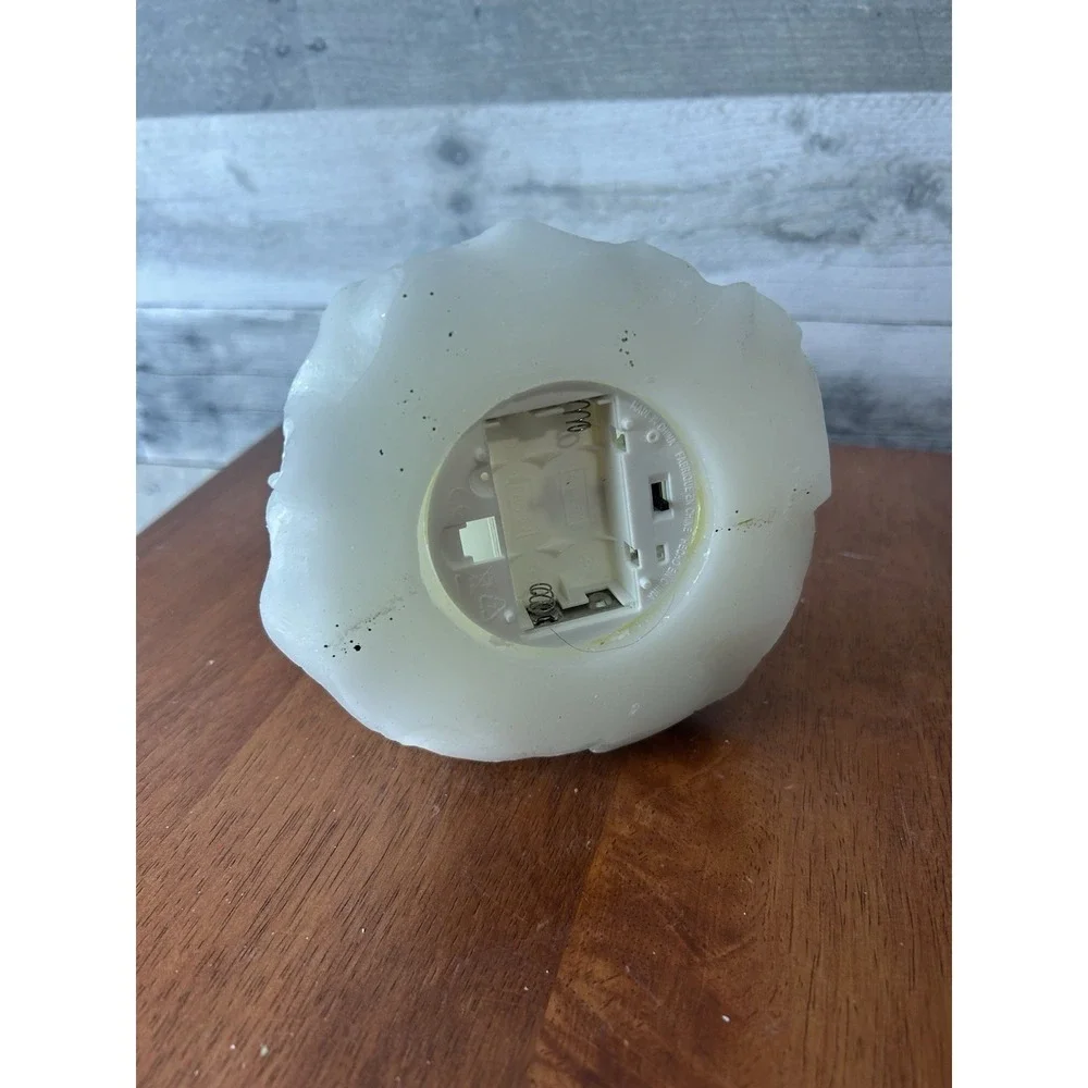 Wax Lighted Angel With Flowers 11